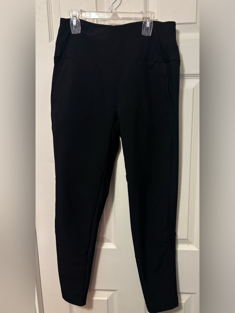 Avalanche Outdoor Supply Company High-Waist Leggings with Front Zip Pockets - M
